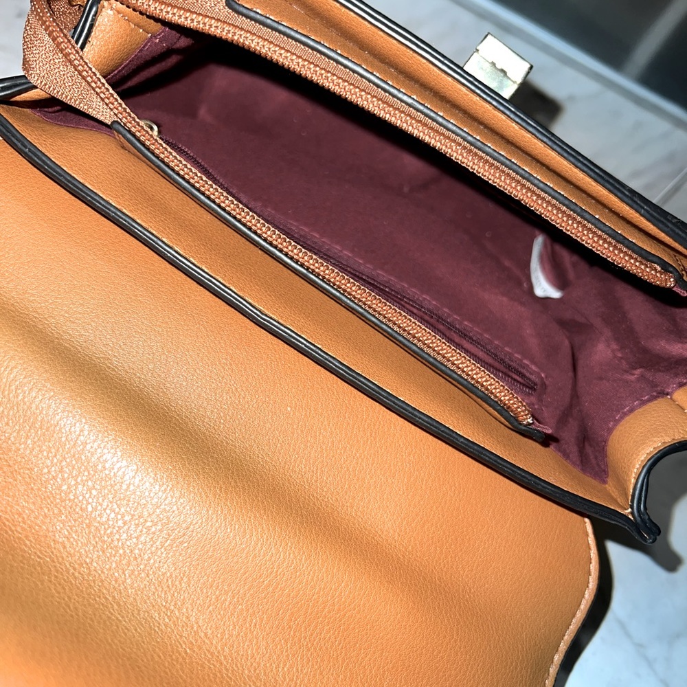 Purse - Picture 4 of 4
